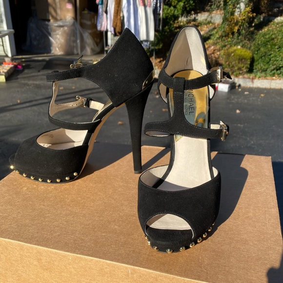 Black Suede Peep-toe platform heels - Picture 2 of 9